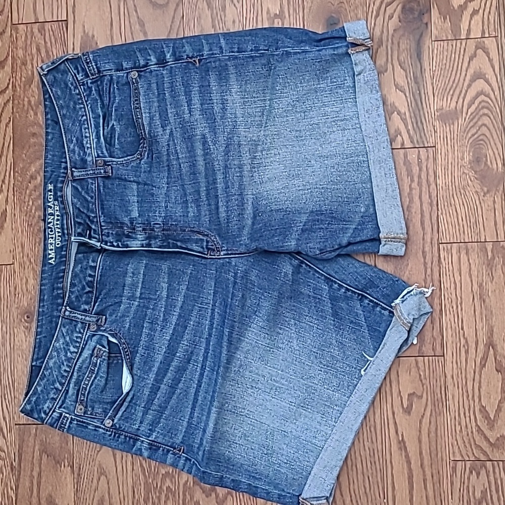 American Eagle Slouchy Bermuda size 18